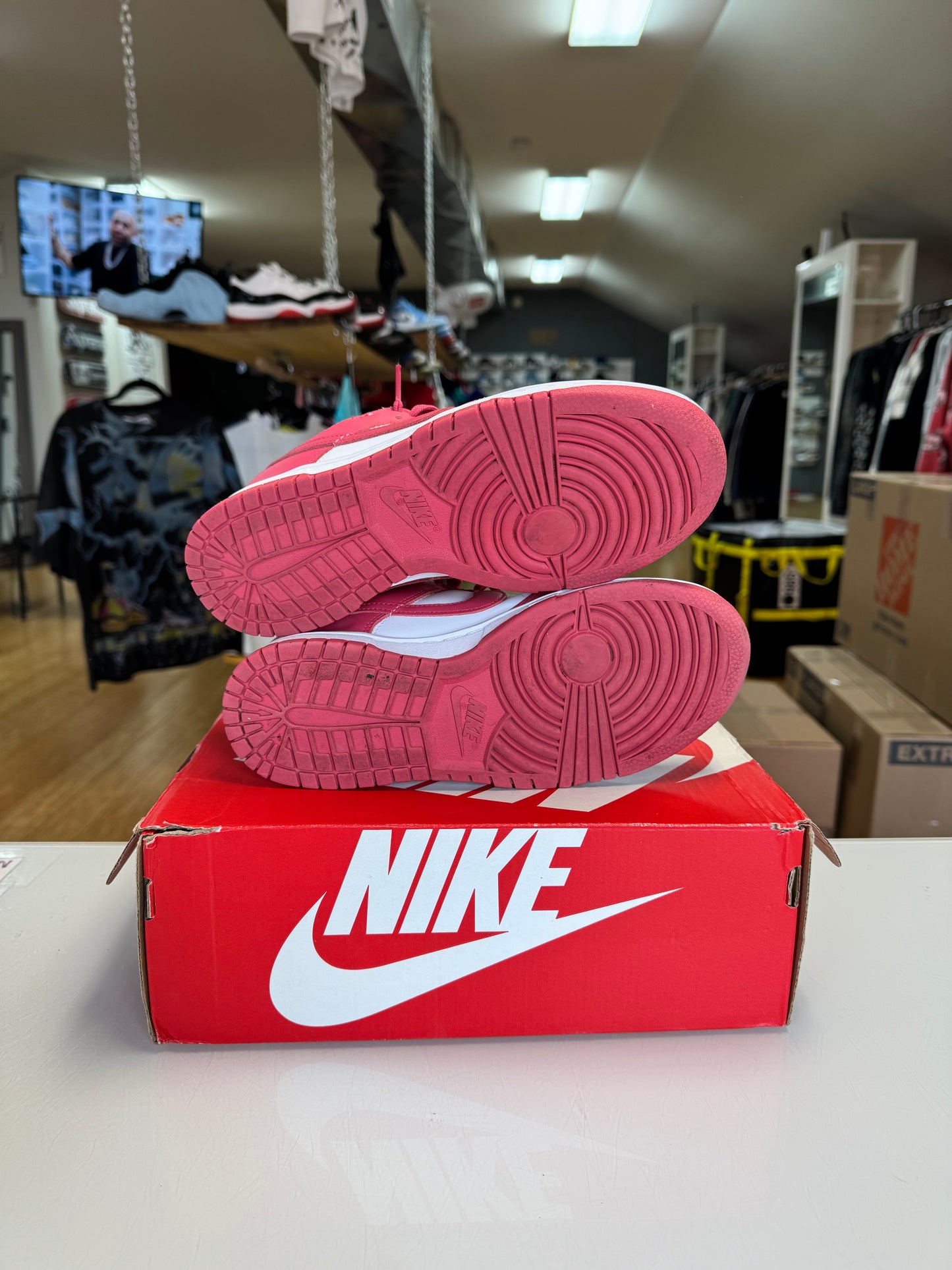 Nike dunk archeo pink