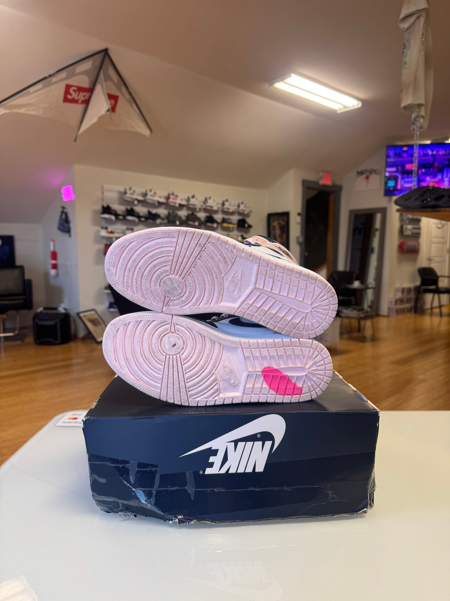 Jordan 1 Bubblegum