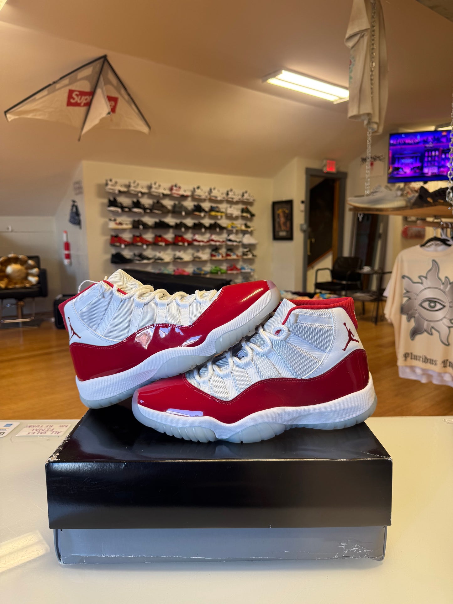 Jordan 11 Cherry