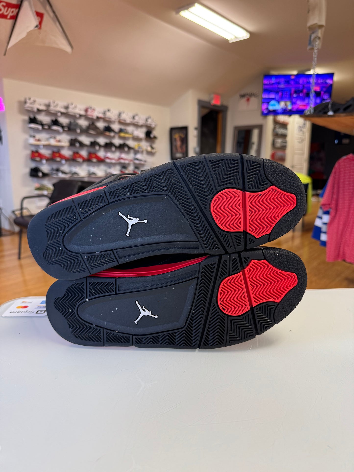 Jordan 4 red thunder