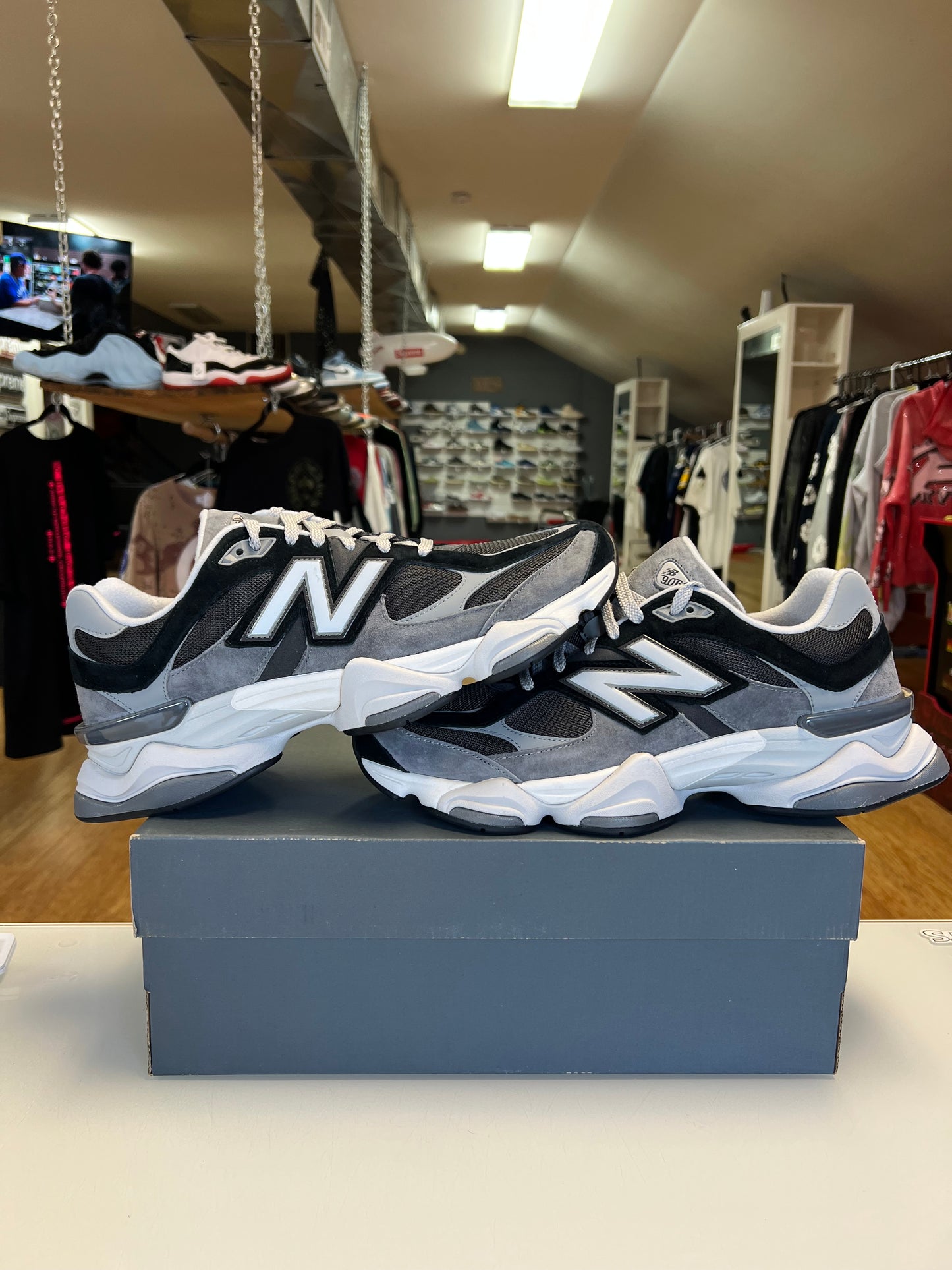 New Balance 9060 Black Grey