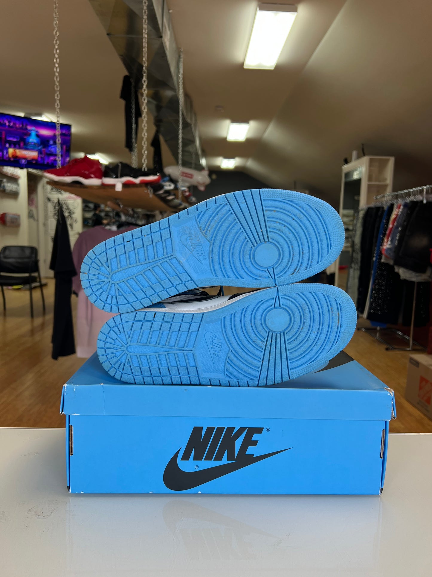 Jordan 1 UNC Toe