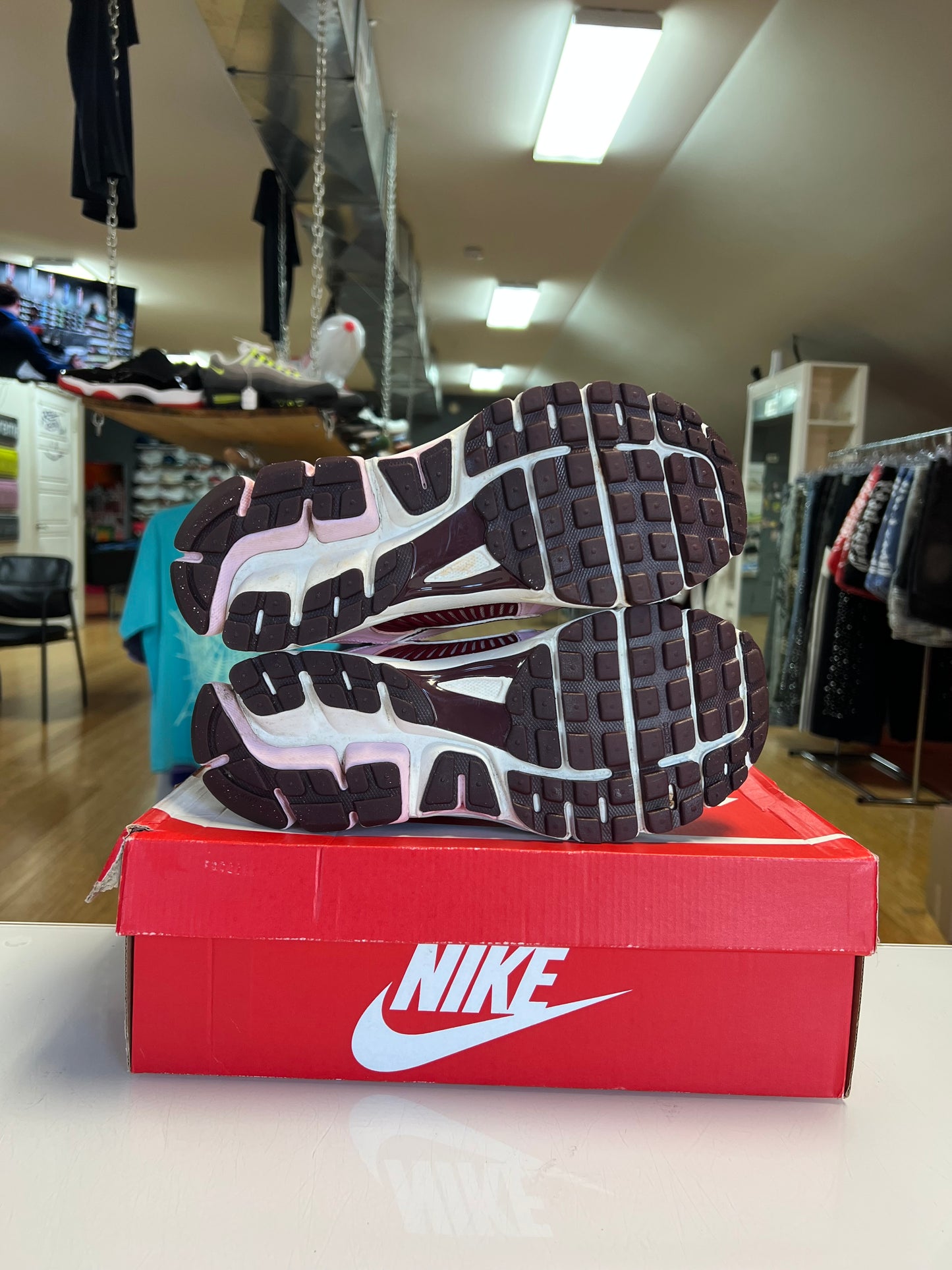 Nike Vomero 5 Valentine’s Day