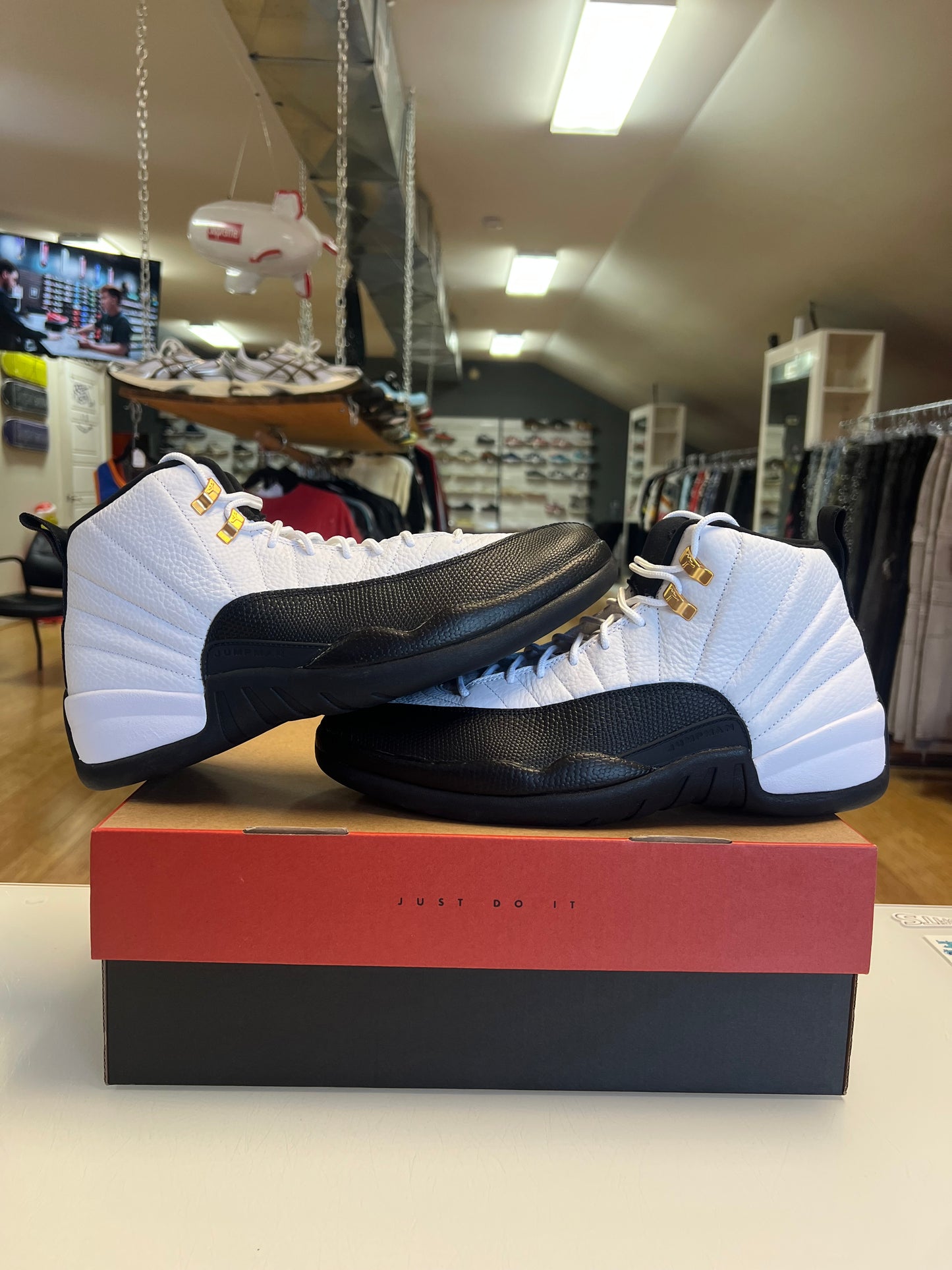 Jordan 12 Taxi