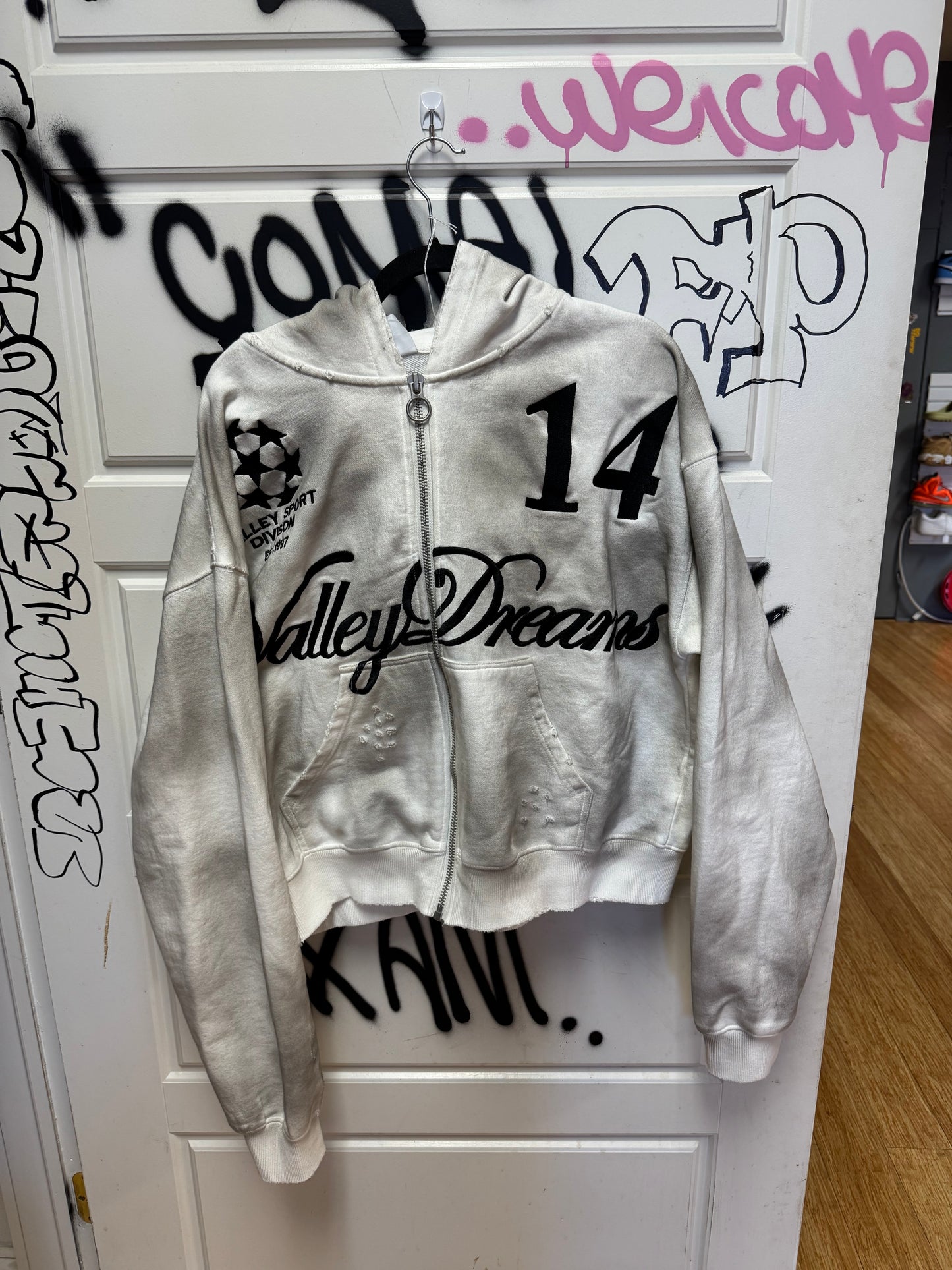 Vale dreams zip up