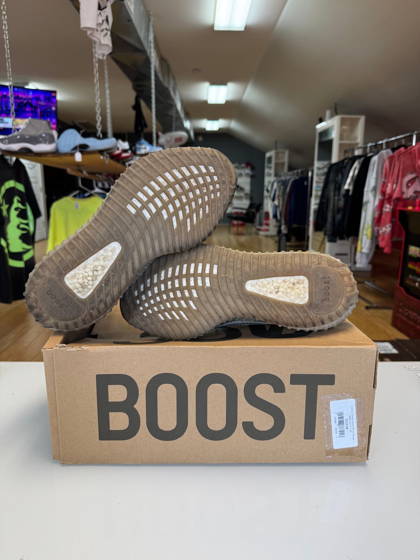 Yeezy 350 Beluga