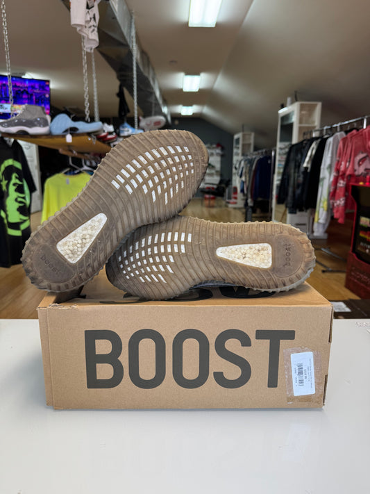 Yeezy 350 Beluga