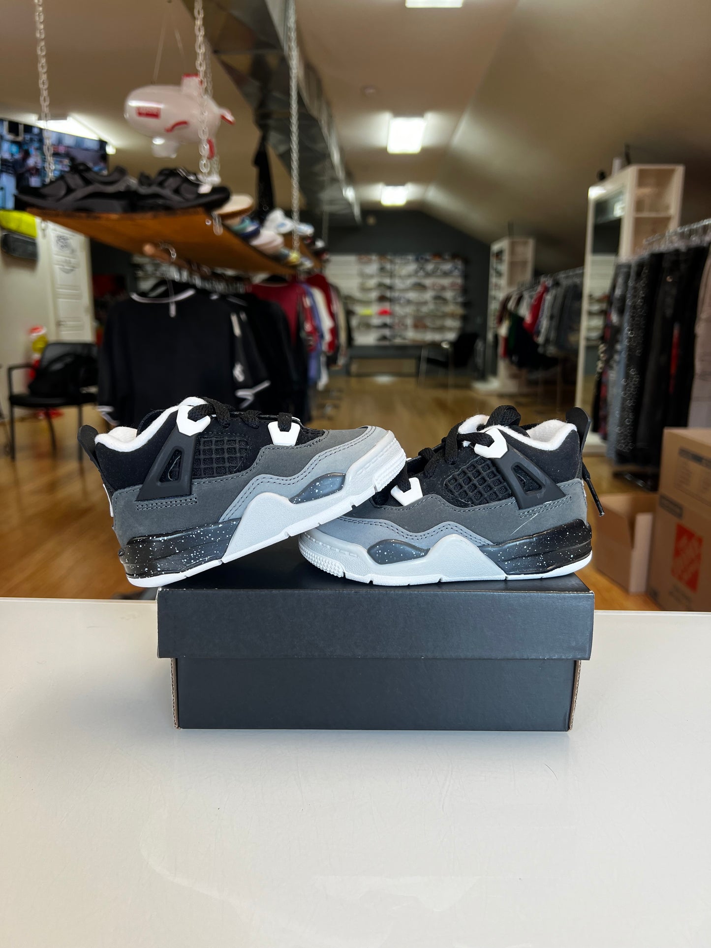 Jordan 4 Fear