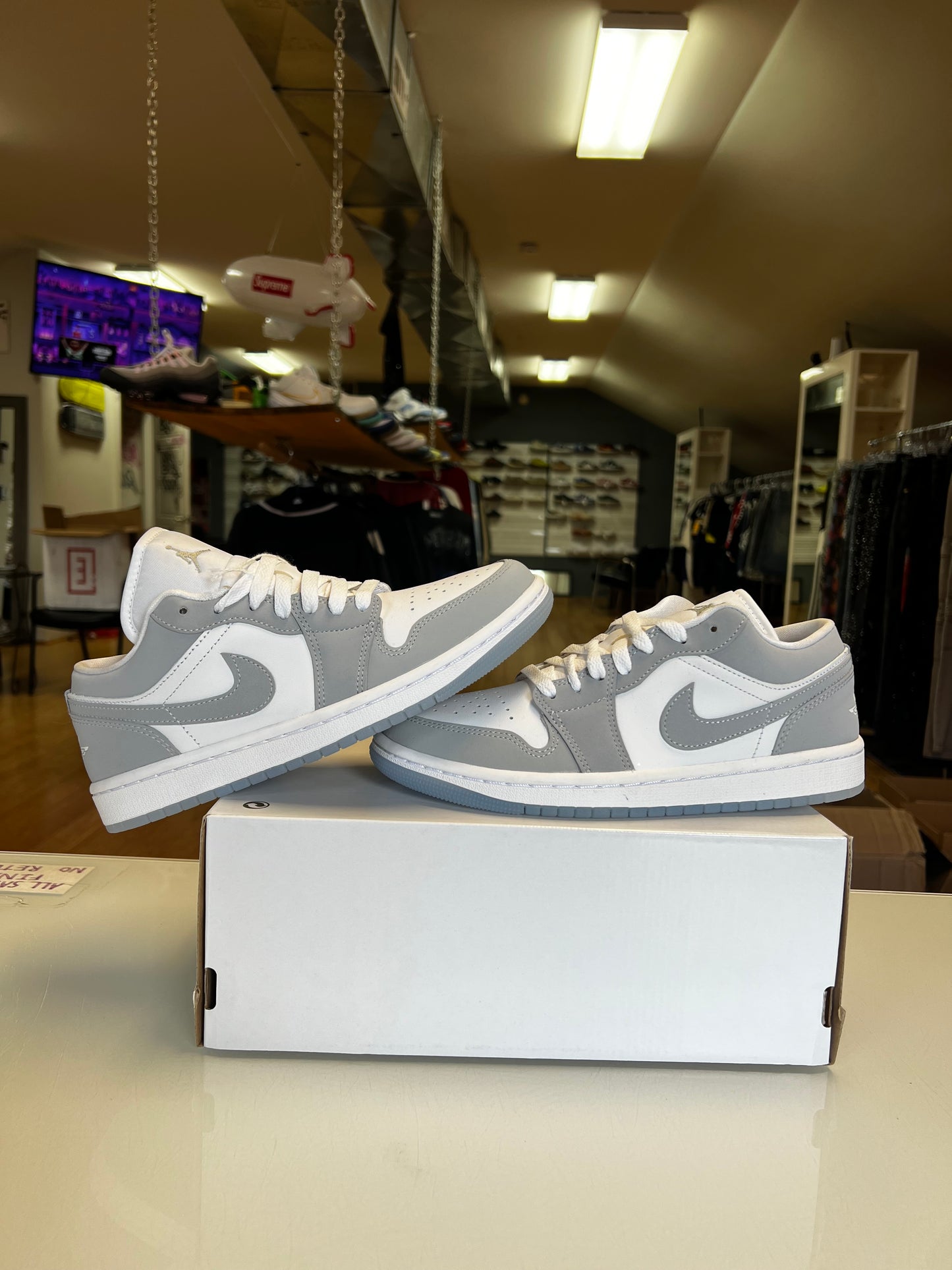 Jordan 1 Low Wolf Grey