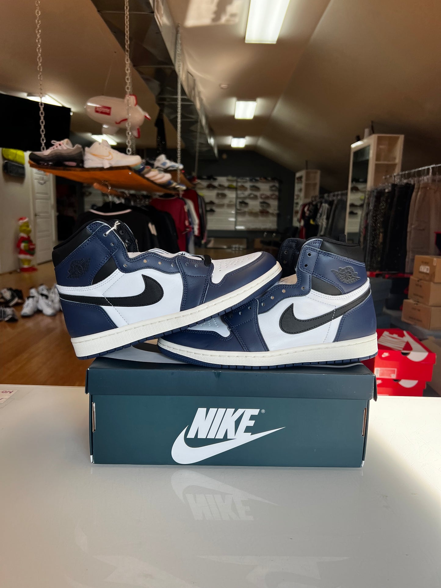 Jordan 1 Midnight Navy