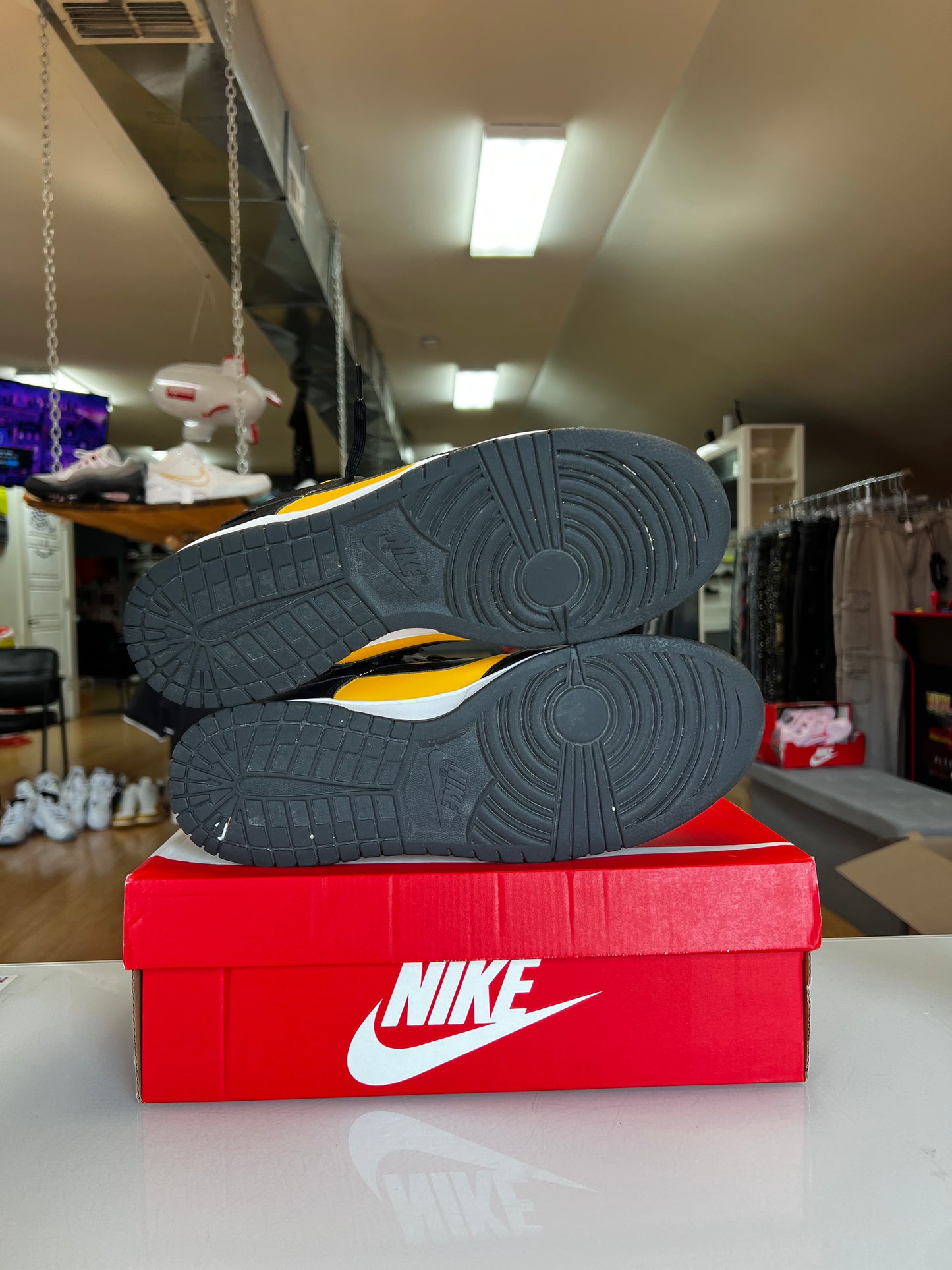 Nike Dunk Low Reverse Goldenrod