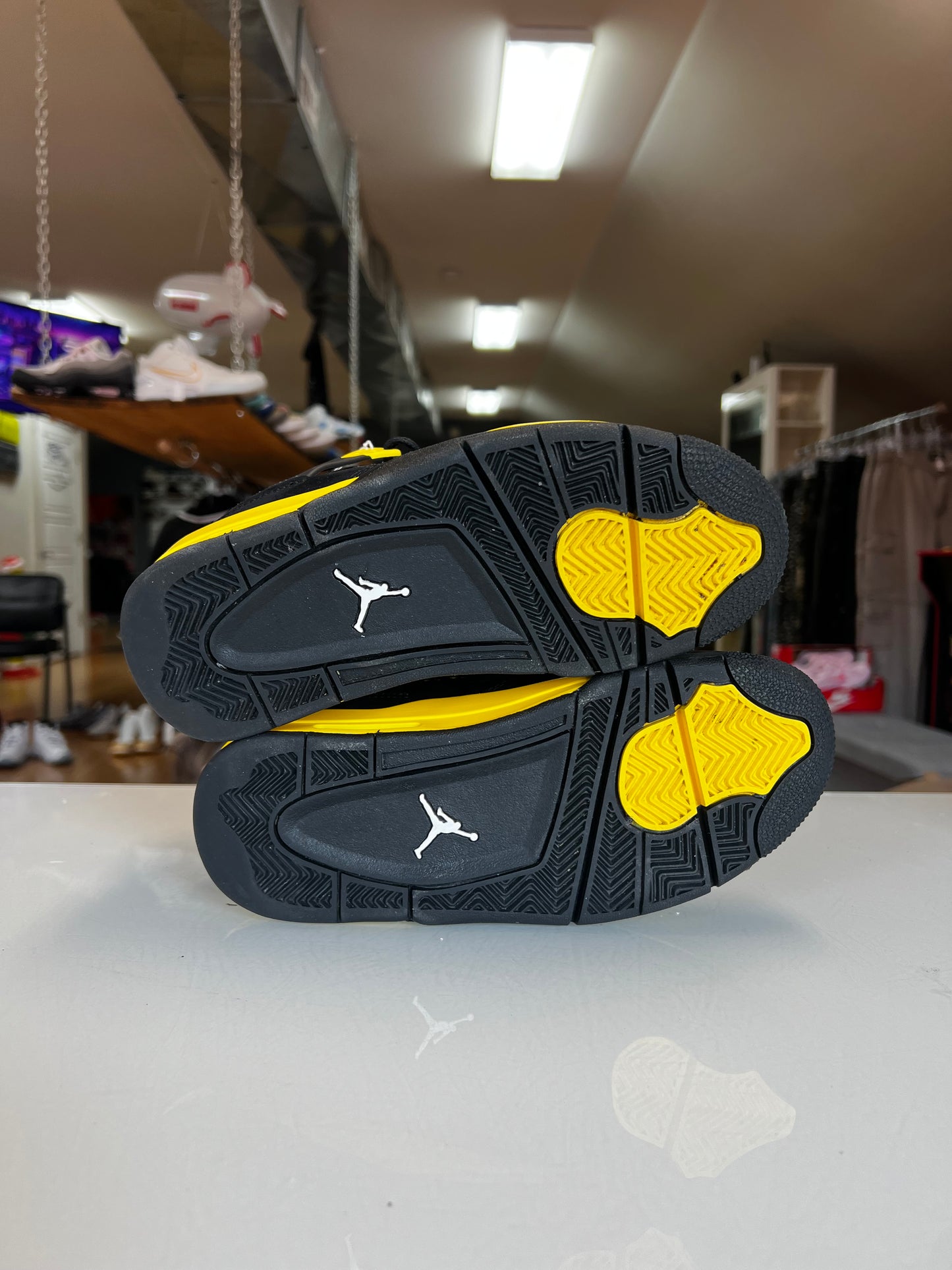 Jordan 4 Yellow Thunder