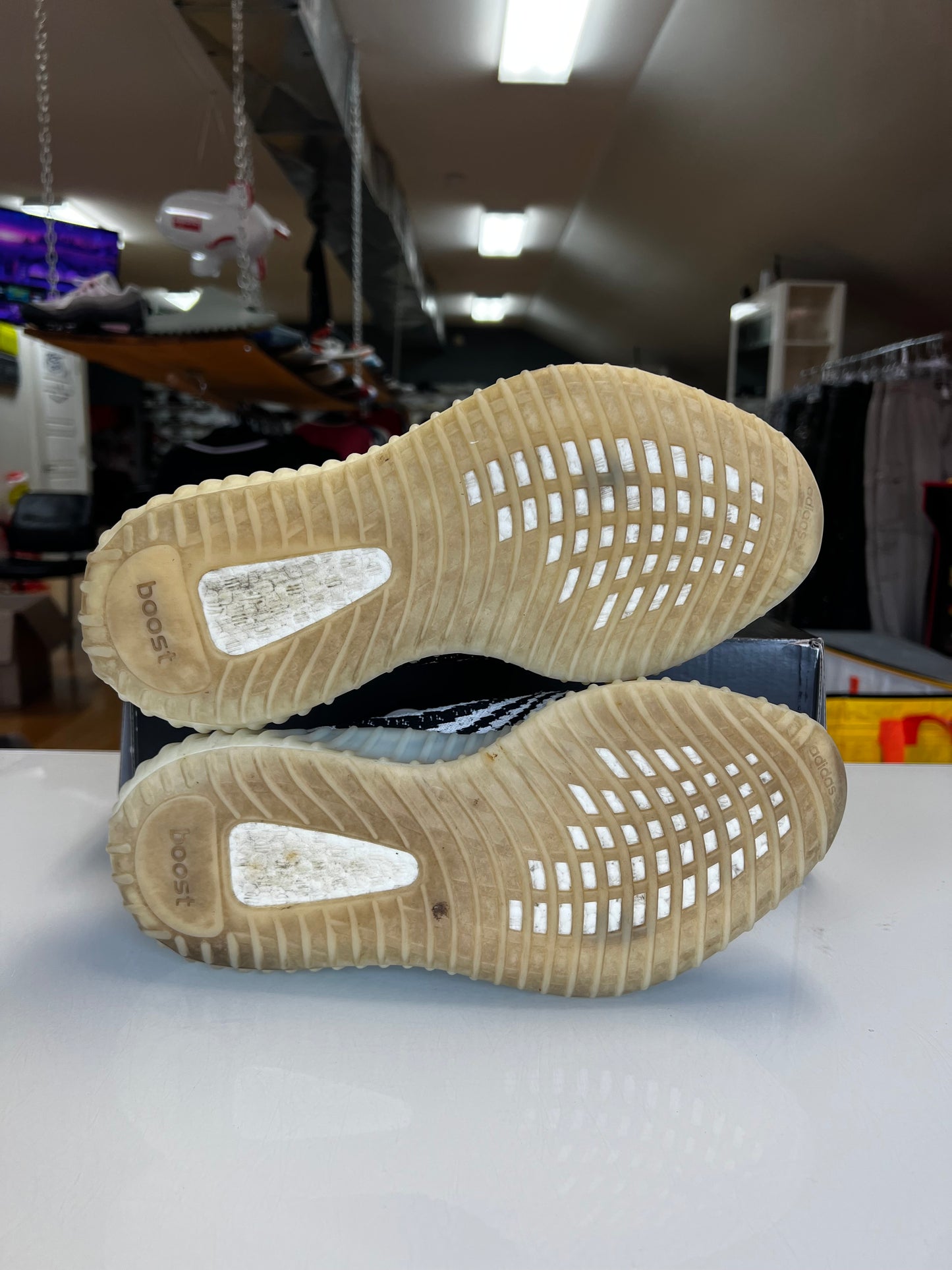Yeezy 350 Zebra