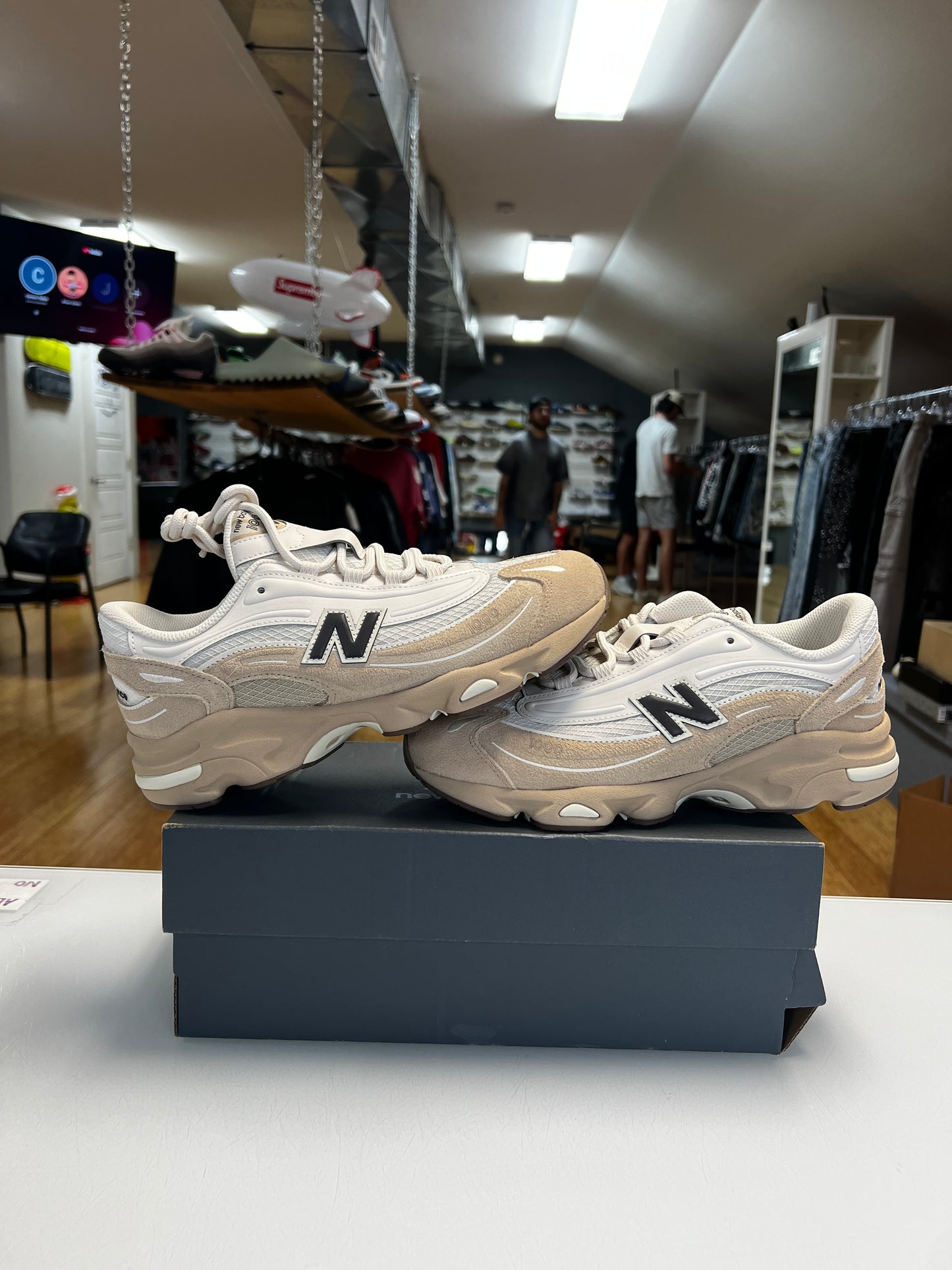 New Balance 530 Beige