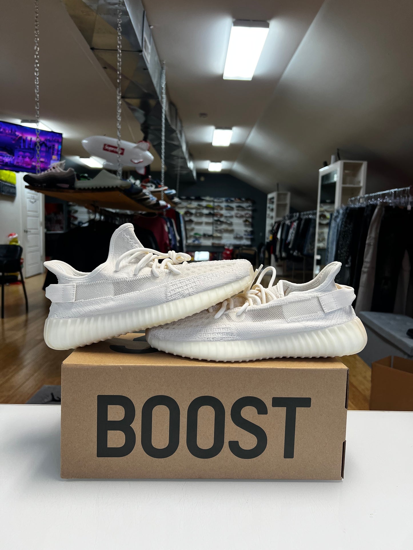 Yeezy 350 Bone