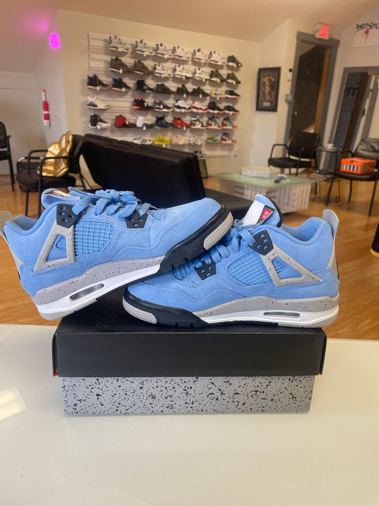 Jordan 4 UNC