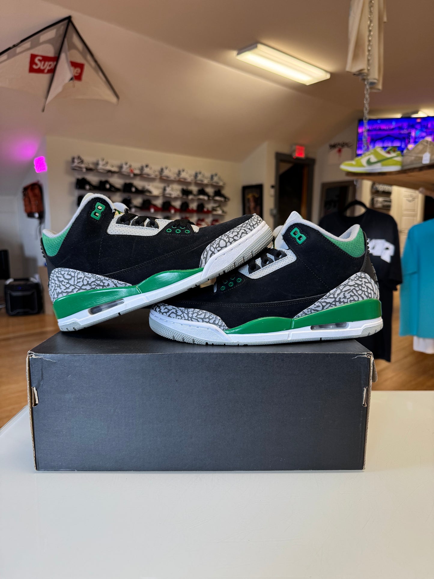 Jordan 3 pine green