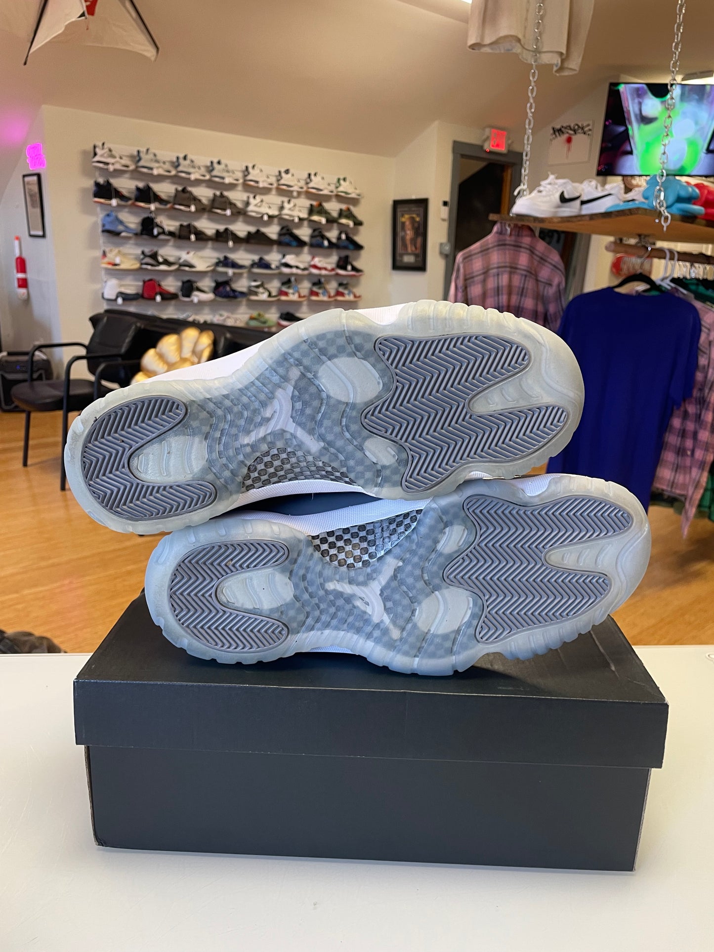 Jordan 11 Low Cool Grey