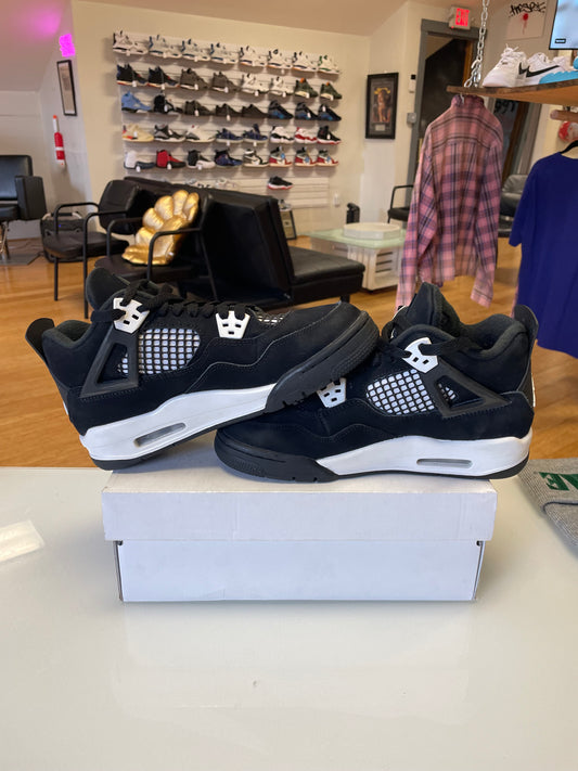 Jordan 4 White Thunder