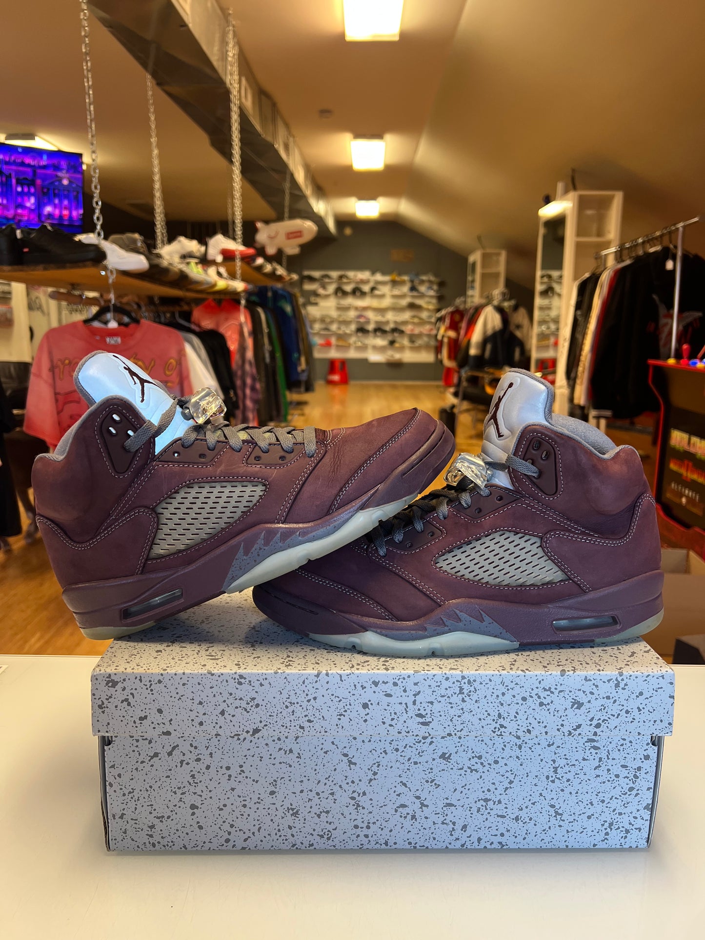 Jordan 5 Burgundy