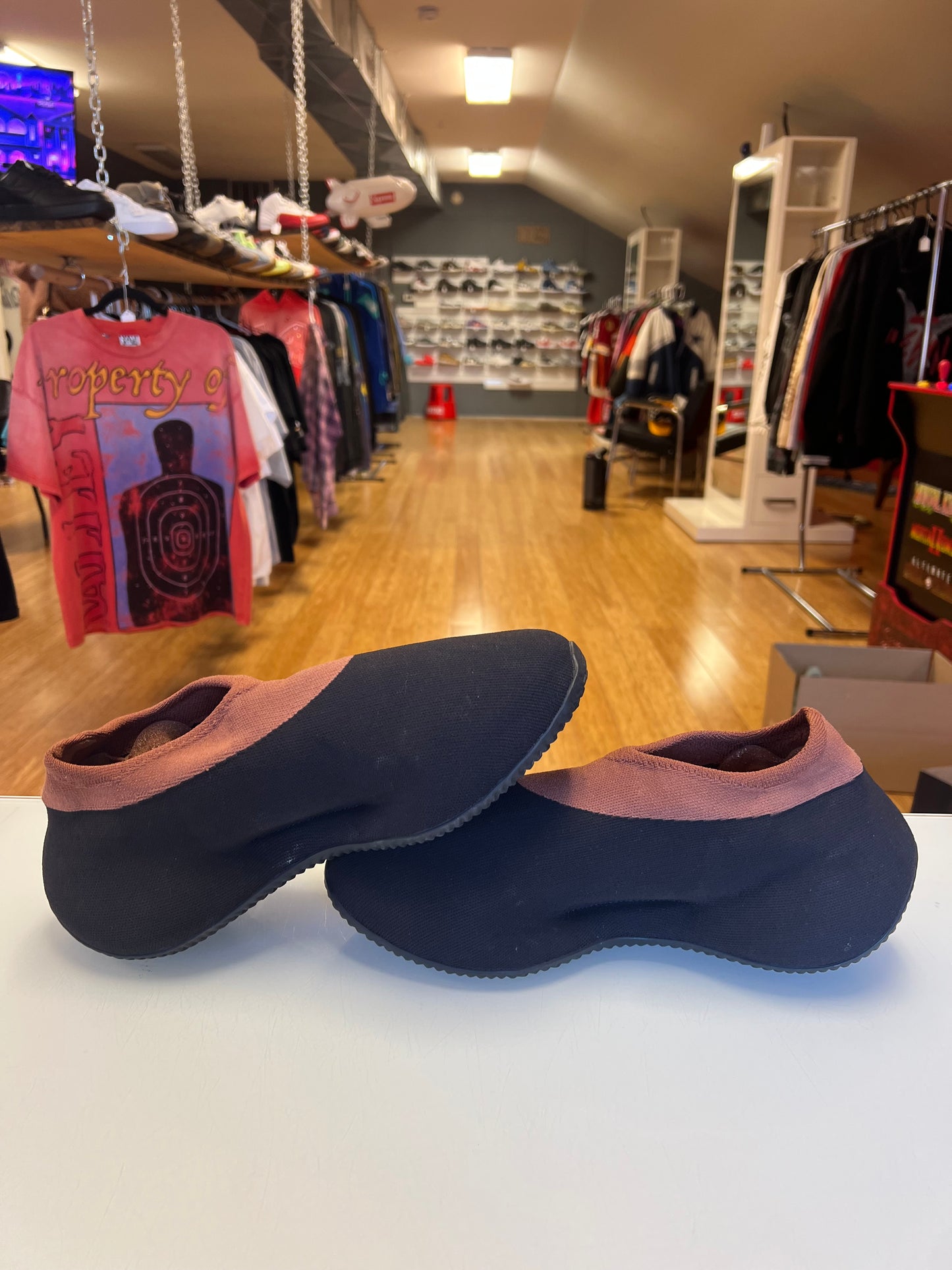 Yeezy Knit Runner Stone Carbon