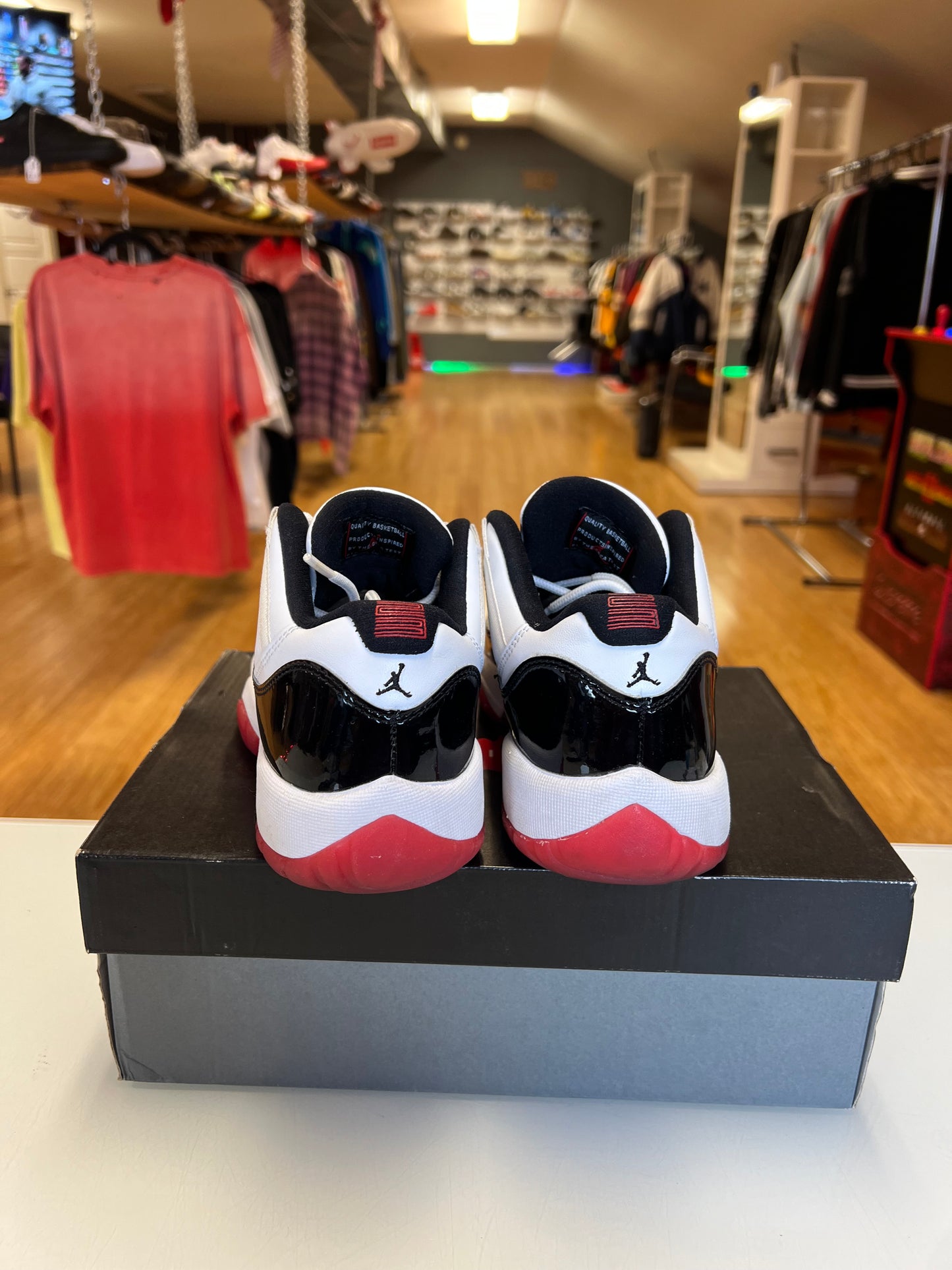 Jordan 11 Concord Bred