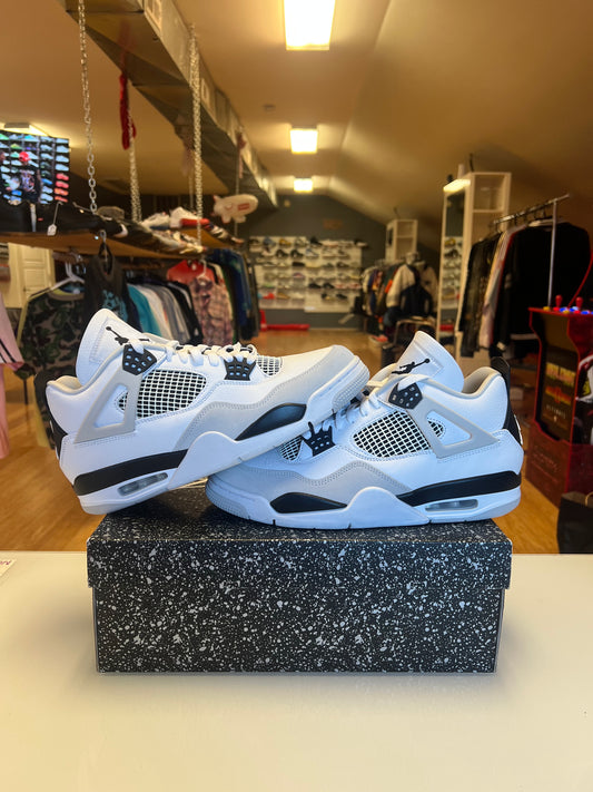 Air Jordan 4 Military Black