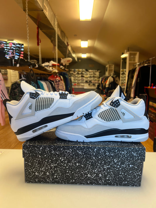 Air Jordan 4 Military Black