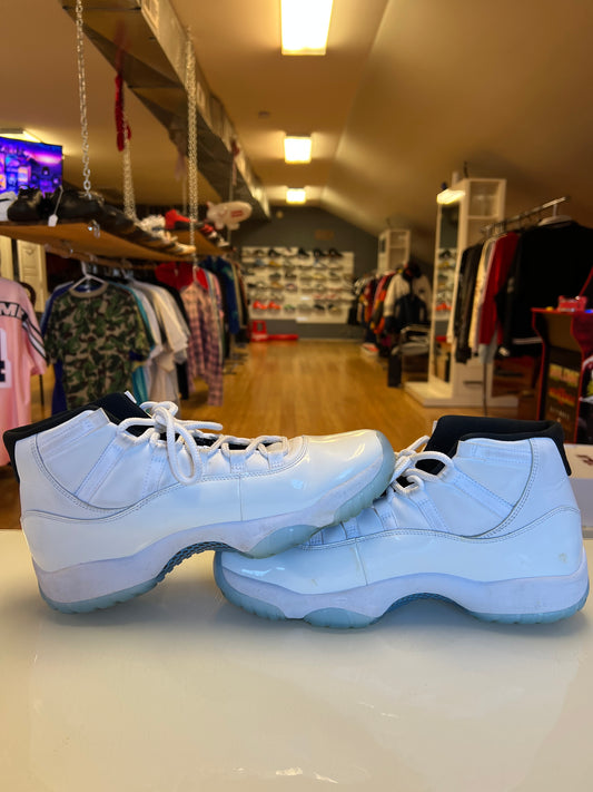 Jordan 11 Legend Blue