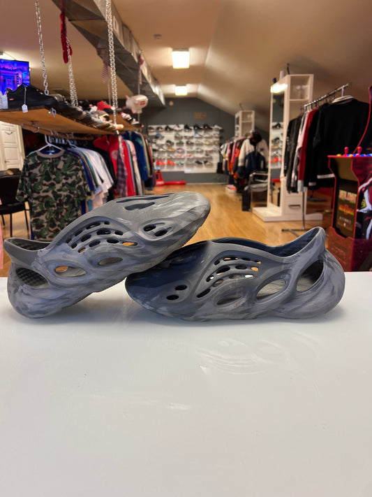 Yeezy Foam Runner MX Granite