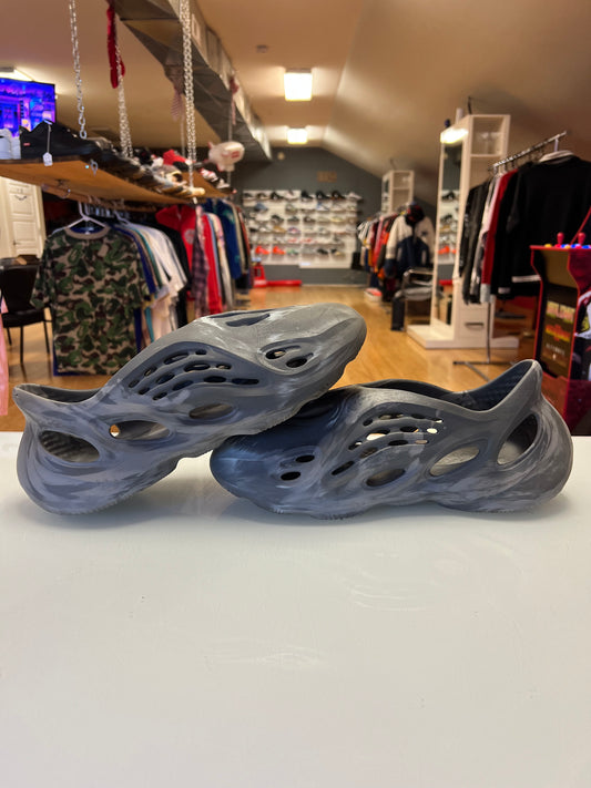 Yeezy Foam Runner MX Granite