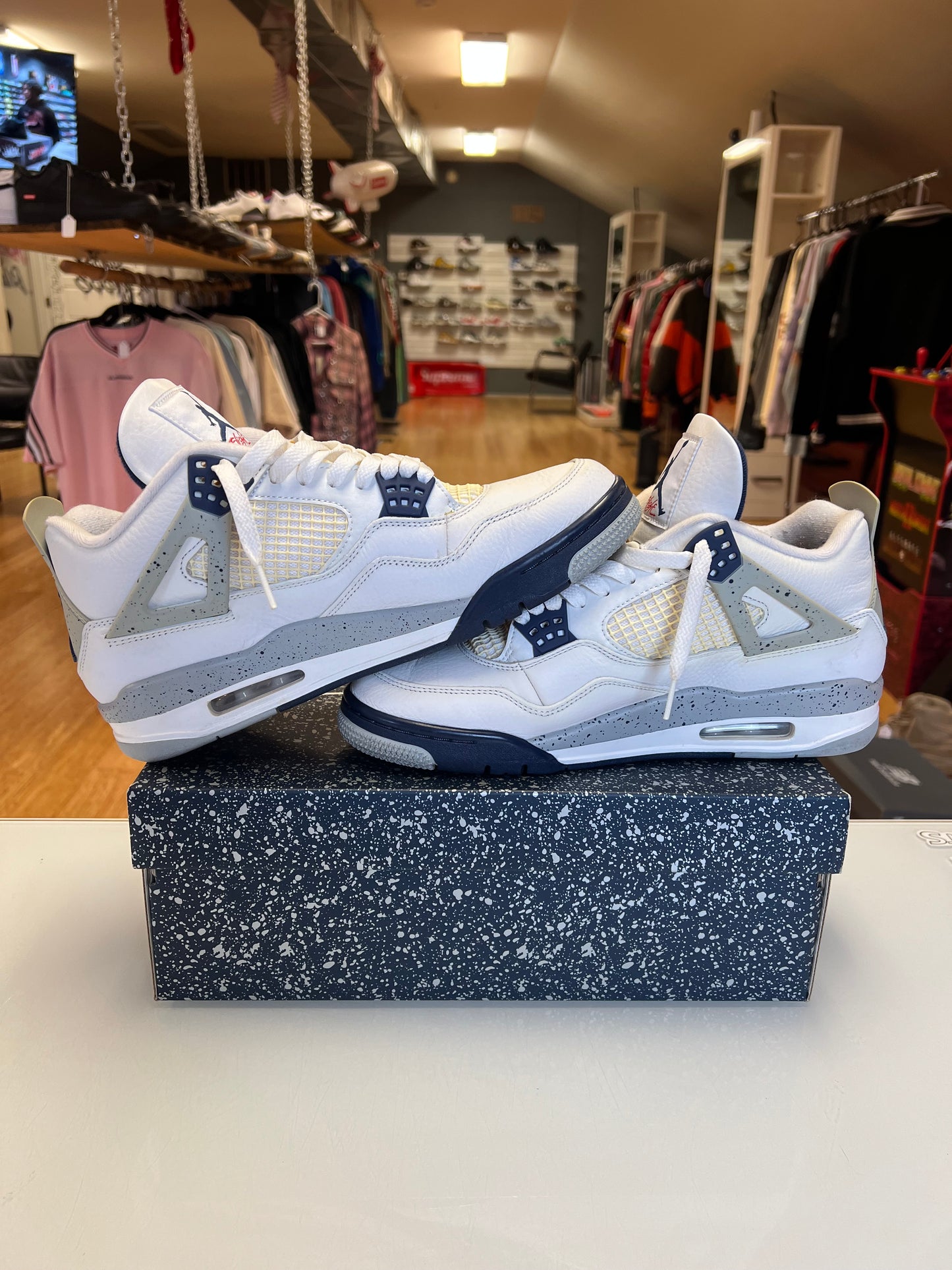 Jordan 4 Midnight Navy