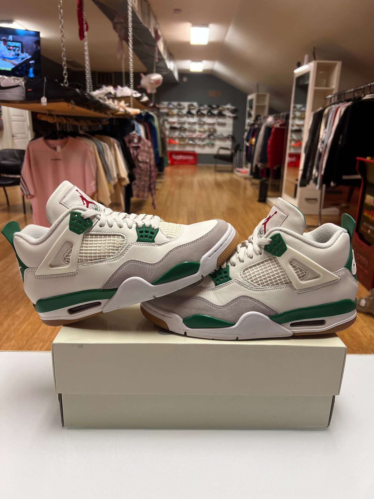 Jordan 4 Pine Green SB