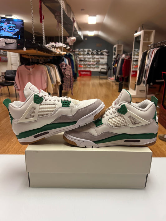 Jordan 4 Pine Green SB