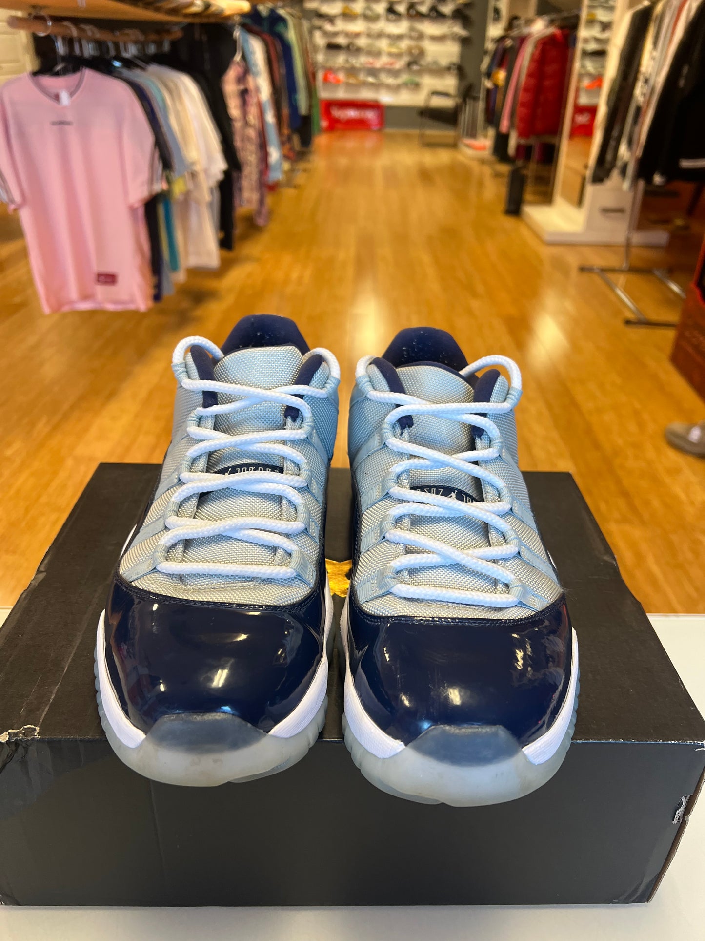 Jordan 11 low Georgetown