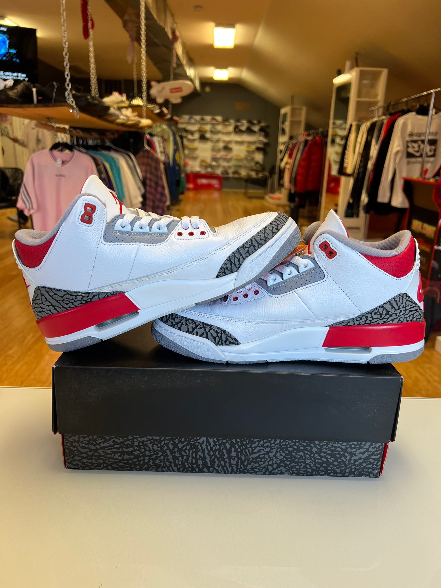 Jordan 3 Fire Red