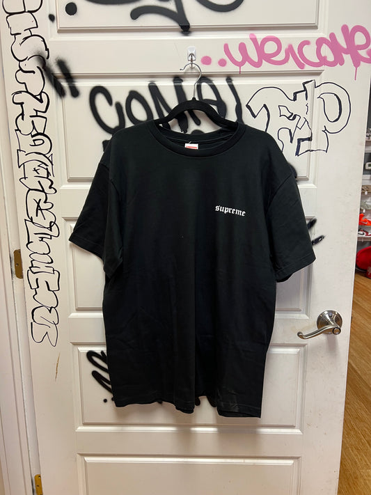 Supreme Tee Target Flag