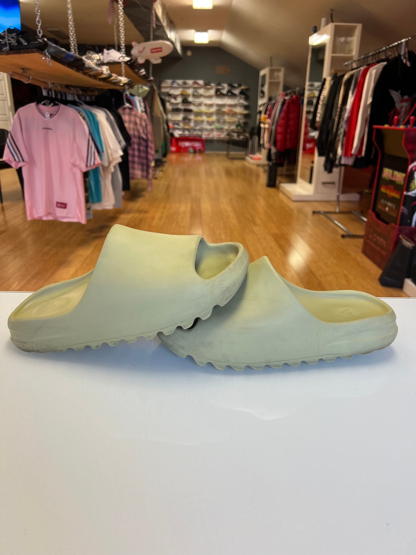 Yeezy Slide Resin