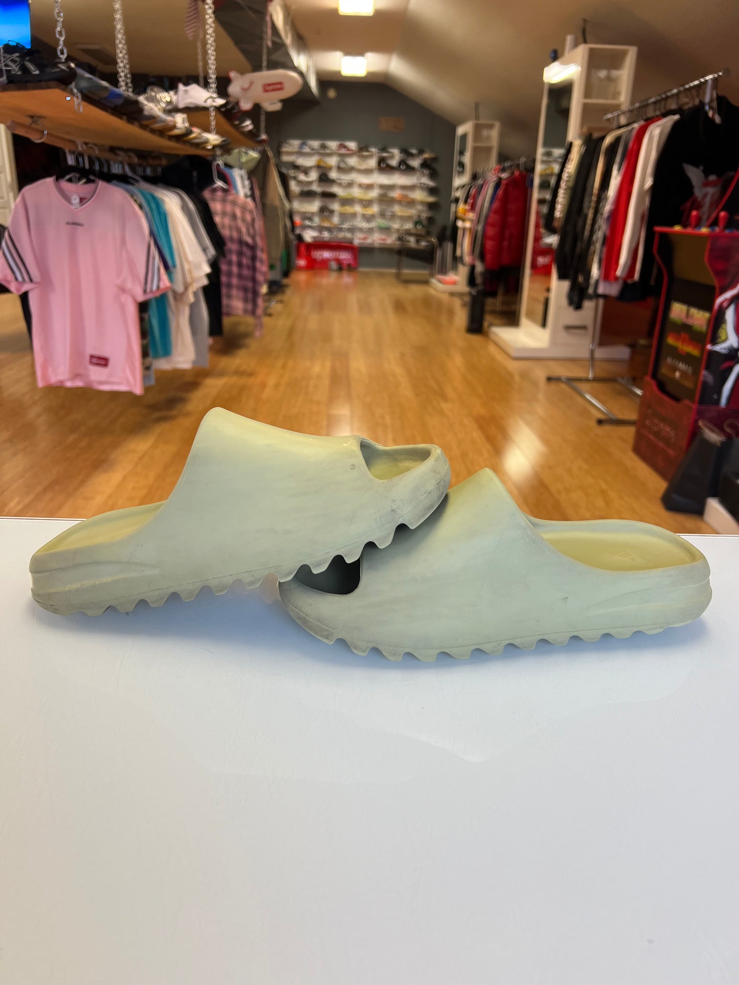 Yeezy Slide Resin