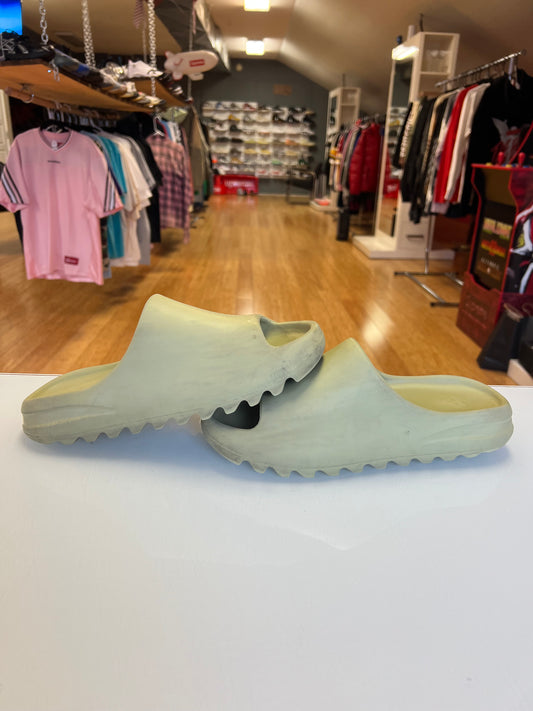 Yeezy Slide Resin