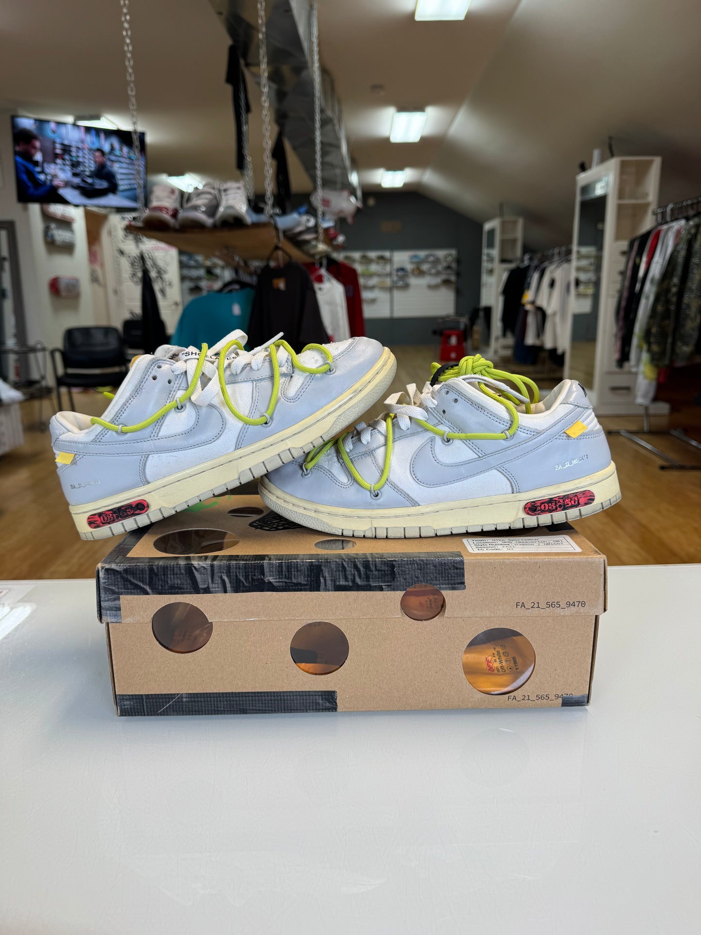 Nike off white dunk lot 8