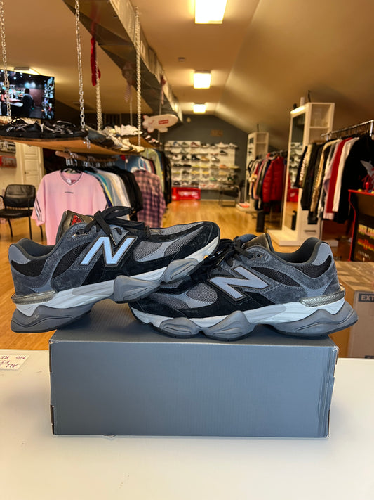 New Balance Black Castlerock