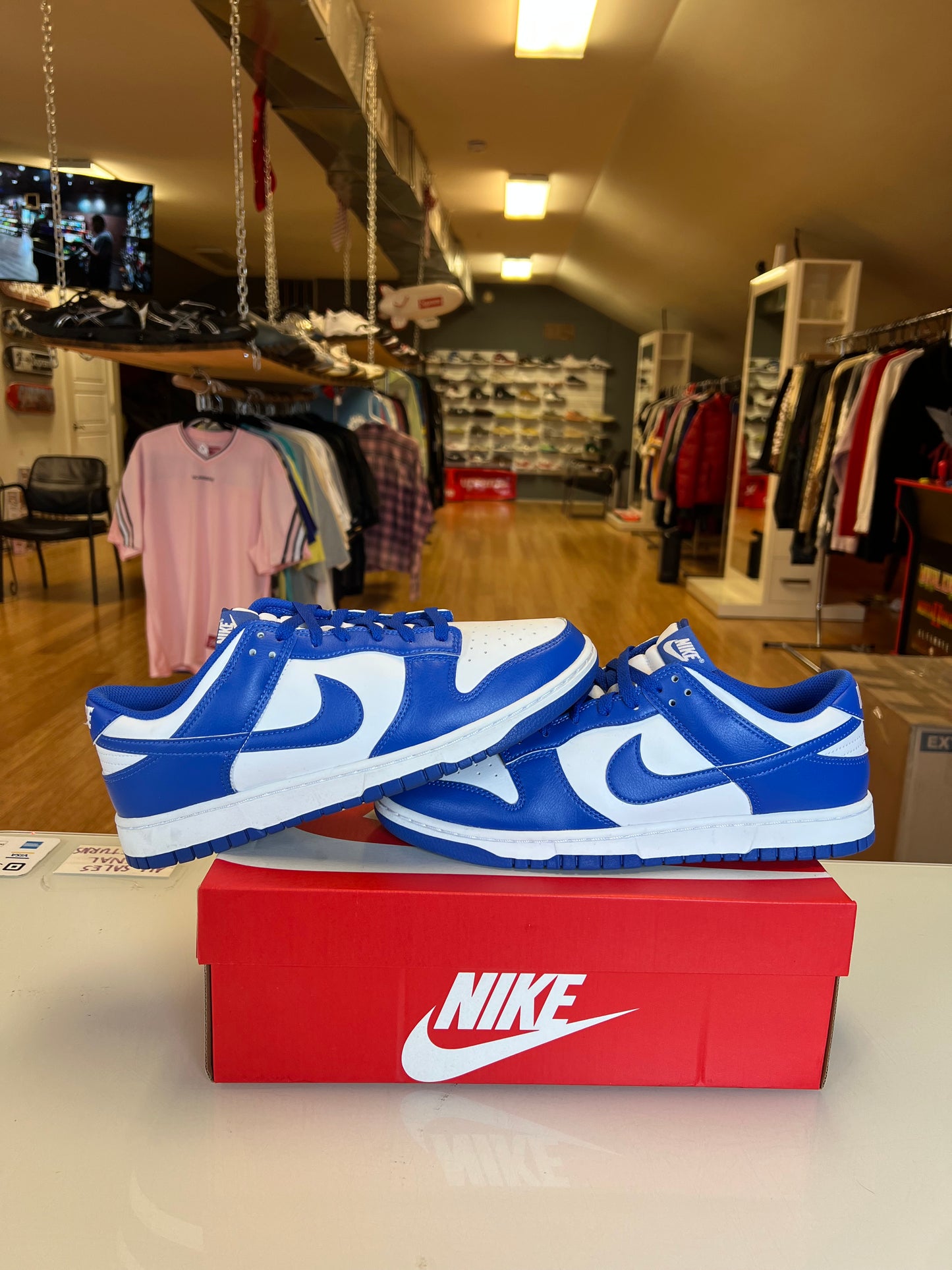 Nike Dunk Hyper Royal