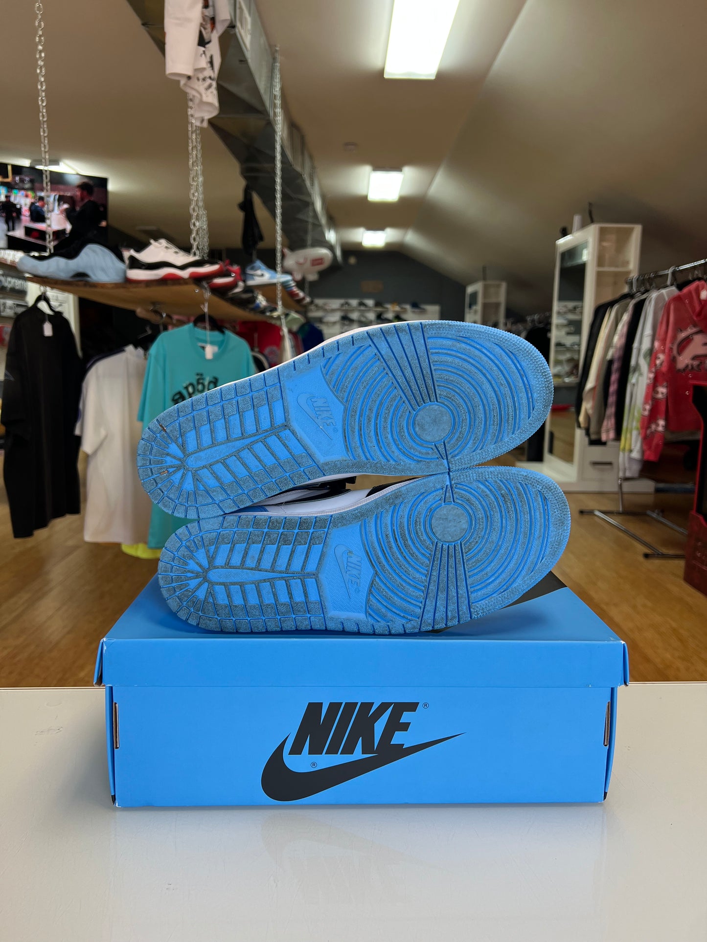 Jordan 1 UNC Toe
