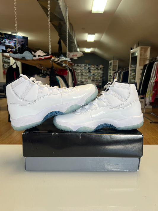 Jordan 11 Legend Blue