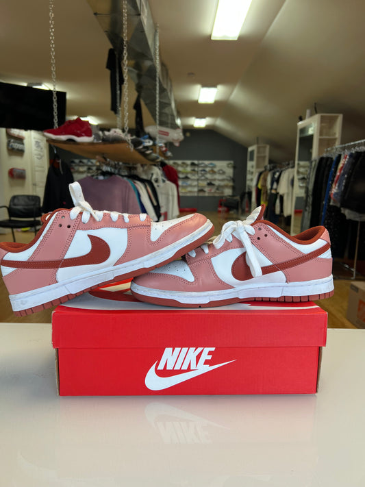 Nike Dunk Red Stardust