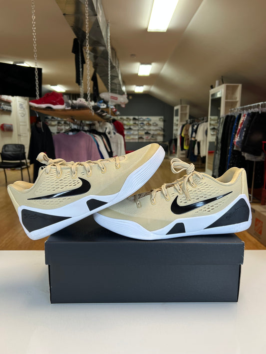 Kobe 9 University Gold