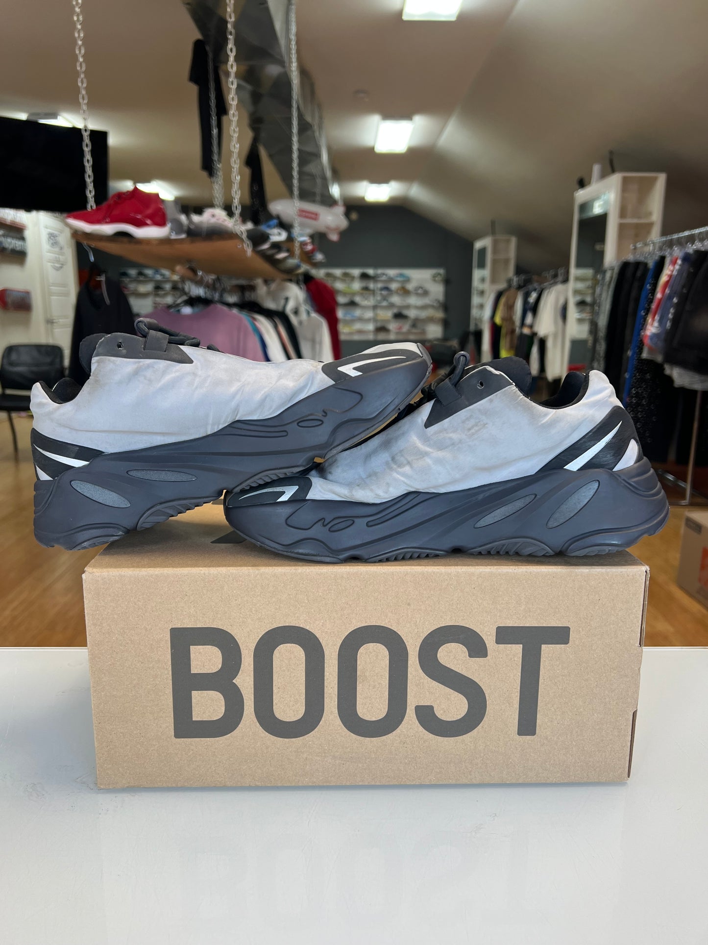 Yeezy 700 MNVN Metallic