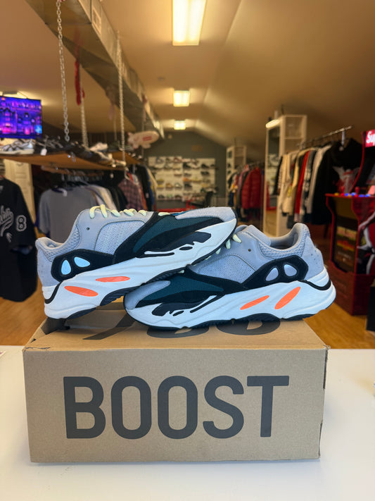 Yeezy 700 Wave Runner