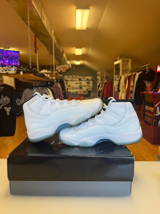 Jordan 11 Legend Blue